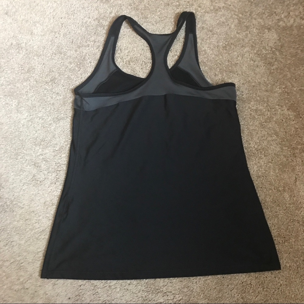Under Armour Tank Tops - Picture 2 of 3
